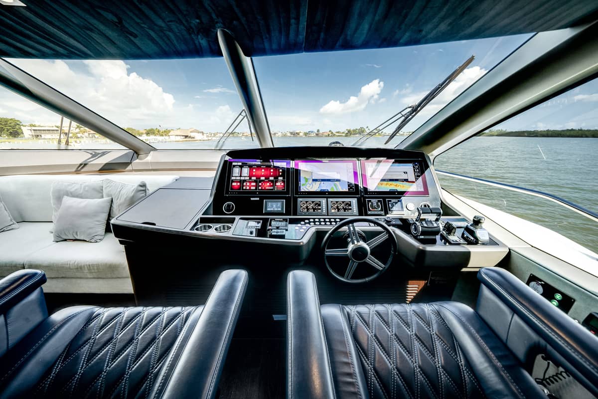 2019 Sunseeker 76 Flybridge "Lady M" photo 12