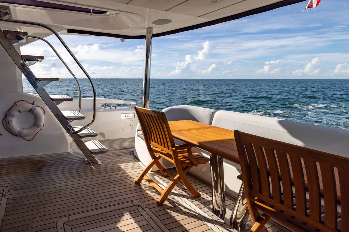 2022 Sunseeker Manhattan 68 photo 10