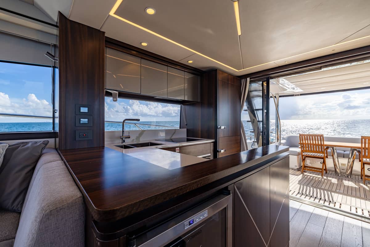 2022 Sunseeker Manhattan 68 photo 27