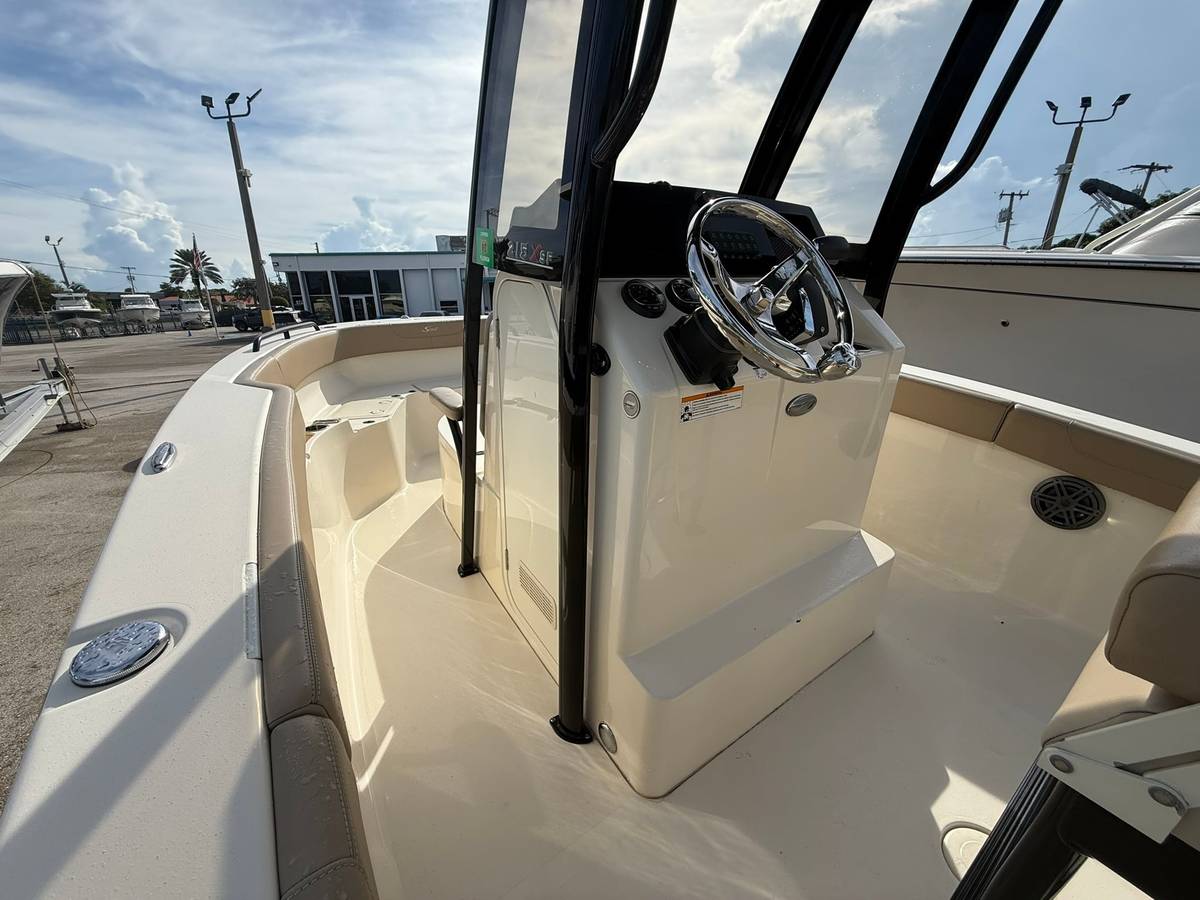 2023 Scout 21 XSF photo 11
