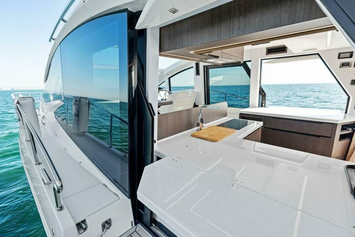 2024 Galeon 470 Sky "LA NINA" photo 13