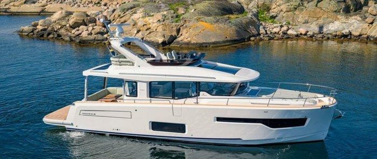 2026 Nimbus 495 Flybridge