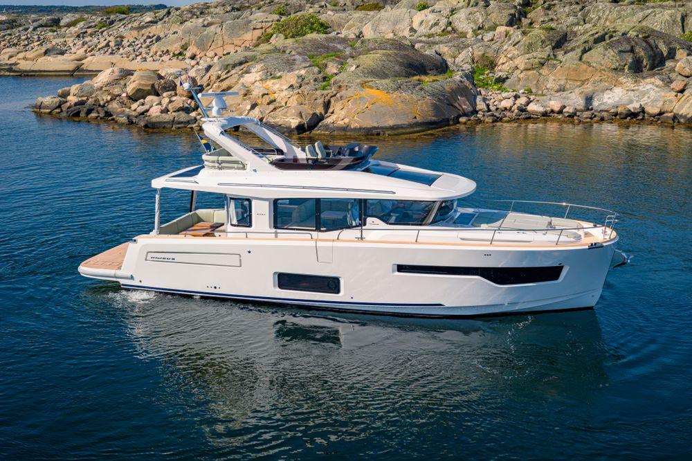 2025 Nimbus 495 Flybridge