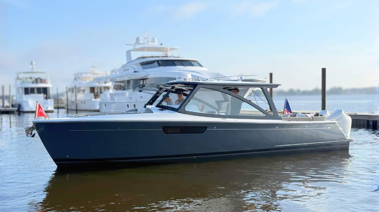 The New MJM Yachts 38V Makes Its Debut 