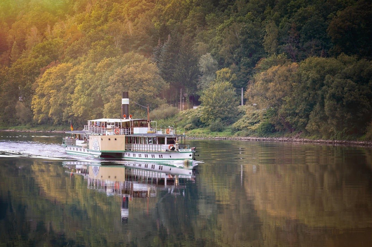 The History of Steamboats