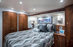 viking-58-open-bridge-convertible-8