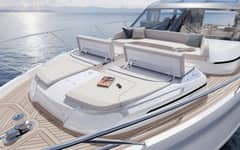 s65-new-foredeck-backrest-facing-up-exterior-2