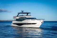 y85-exterior-white-hull-13-2022