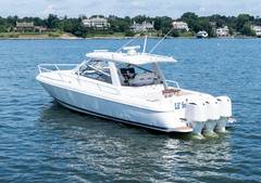 2015 Intrepid 430 Sport Yacht "Lil' Sumpin II" photo 4