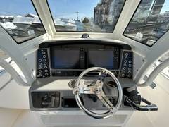 2020 Robalo R272 photo 8