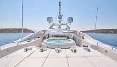 Sundeck Jacuzzi &amp; Sunpads