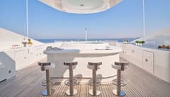 Sundeck Jacuzzi &amp; Wet Bar