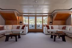 Upper deck saloon
