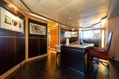 Master cabin office zone