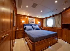 Double guest cabin