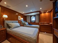 Twin cabin