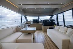 2018 Prestige 680 Flybridge "Prestige Worldwide" photo 9