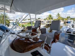 1998 Viking 58 Convertible "BAREFOOT" photo 6