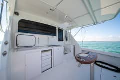 2006 Viking 52 Convertible "WHITE PEARL" photo 2