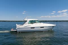 2013 Cruisers Yachts 48 Cantius "EPIC" photo 1