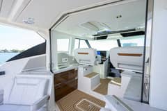 2022 Tiara Yachts 43 LE "2022 43 Tiara LE" photo 3