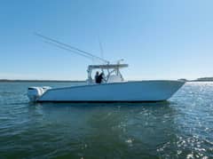 2023 SeaHunter 38 CTS "Reel Escape" photo 5