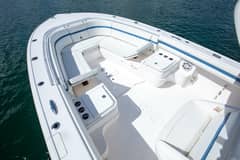 2017 Intrepid 375 Open photo 6