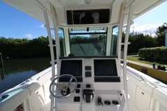 2015 Boston Whaler 320 Outrage "Better Than Most" photo 2