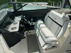 2018 Sea Ray SLX 310 "SALES THERAPY" photo 5