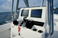 2024 Reef Runner Center Console photo 4
