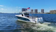 2020 Tiara Yachts 38 LS "LA DOLCE VITA" photo 4