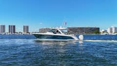2020 Tiara Yachts 38 LS "LA DOLCE VITA" photo 5