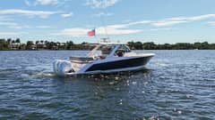 2020 Tiara Yachts 38 LS "LA DOLCE VITA" photo 2