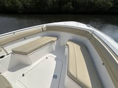 2019 Pursuit S288 CC photo 8