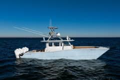 2025 Freeman 43 Center Console photo 2