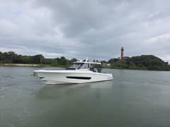 2021 Boston Whaler 420 Outrage "BFT" photo 2