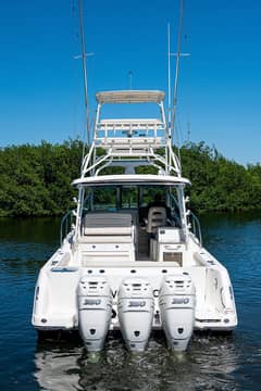 2021 Boston Whaler 345 Conquest photo 2
