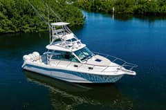 2021 Boston Whaler 345 Conquest photo 4