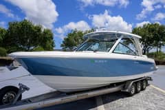 2023 Boston Whaler Vantage "Veronica" photo 4