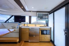 2017 Tiara Yachts 44 Flybridge "Daybreak" photo 9