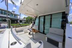 2017 Tiara Yachts 44 Flybridge "Daybreak" photo 5