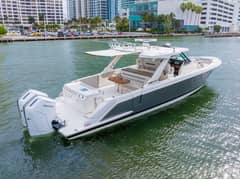 2024 Tiara Yachts 43 LS "Nailed it" photo 2