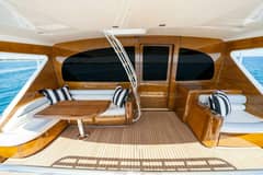 2027 Viking 90 Sky Bridge "2027 Viking 90SB" photo 5