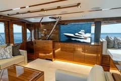 2027 Viking 82 Sky Bridge "2027 Viking 82SB" photo 5