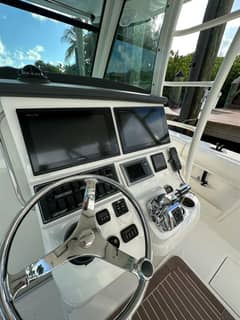 2012 Boston Whaler 370 Outrage "Outrageous" photo 8