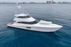 2016 92' Viking Enclosed Bridge Astrikos - Photo