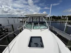2016 Robalo R305 "SEAQUEL" photo 2