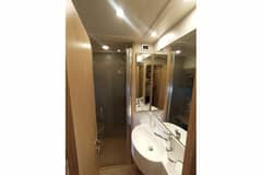 2010 Ferretti Yachts 560 photo 9