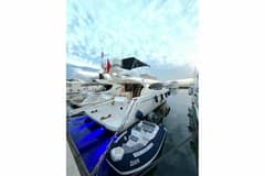 2010 Ferretti Yachts 560 photo 4