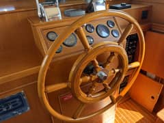 2001 Grand Banks photo 9